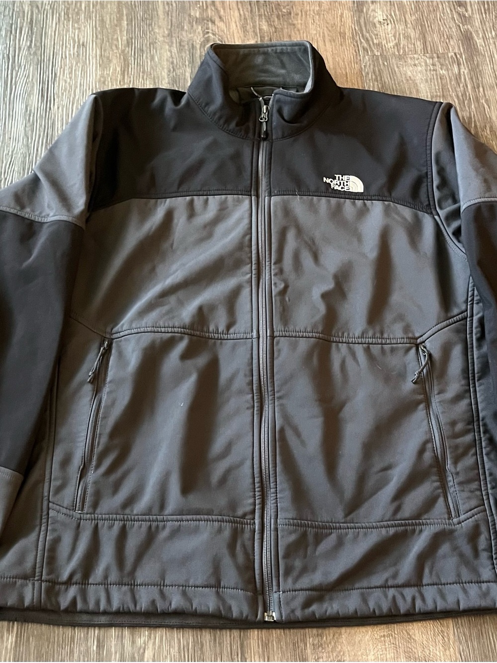 The North Face Men's Black & Charcoal Full-Zip Performance Jacket